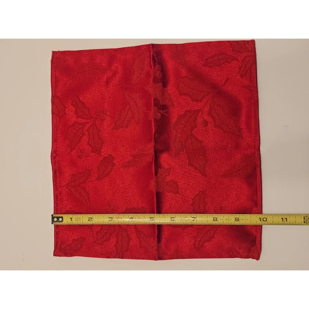 Lenox Holiday Holly Damask Cocktail Napkins Red Green Set of 9 Christmas Linens